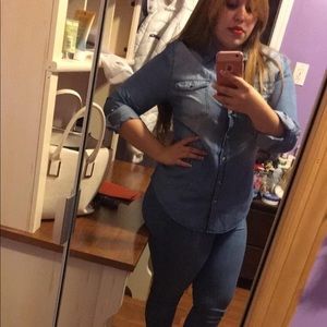 Meet your Posher, Ana